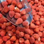 OEM Customizable Freeze-Dried Whole Strawberries for Baking & Ice Cream Dehydrated Raw Material Wholesale Bulk Packaging
