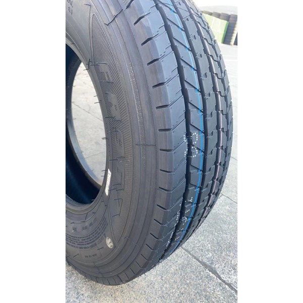 Truck Tires Factory - Manufacturers Direct Sale 11r22.5 Truck Tires Driver Pattern Tubless Radial