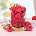 Freeze Dried Fruit Manufacturer - Whole Raspberry Crumbs Cake Decoration