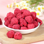 Freeze Dried Fruit Manufacturer - Whole Raspberry Crumbs Cake Decoration