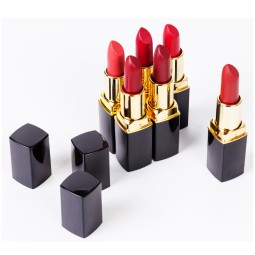 Lipstick Manufacturer - OEM Smudge Proof Metallic