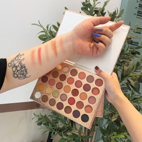 Eyeshadow Palette Factory - OEM 35 Colors High Pigment