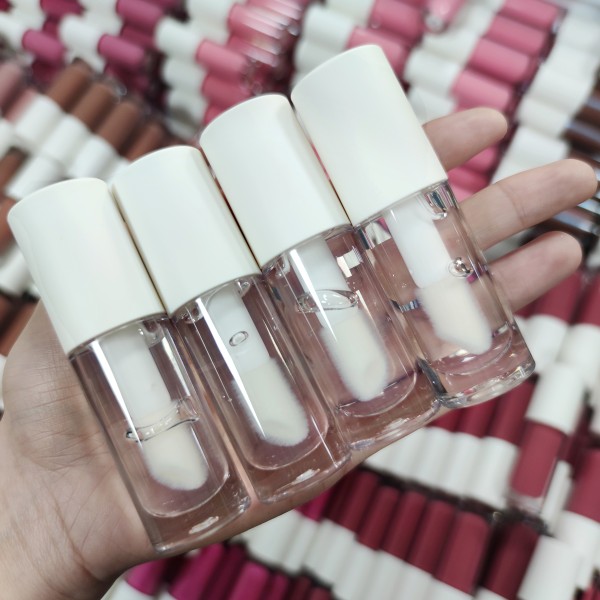 Lip Gloss Supplier - Makeup Vendor Wholesale Custom Vegan Clear Shiny Lipgloss