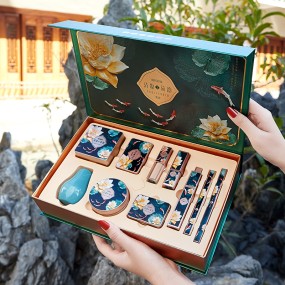 Makeup Gift Set Manufacturer - Beauty Kit Long Lasting Lipsticks BB Cream Highlight