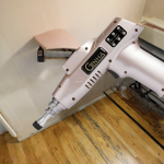 Original Factory HL.ZG-008 Portable Muscle and Facial Physiotherapy Body Therapy Machine Massage Gun