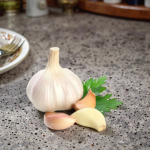 Garlic Manufacturer - Mixed Spices Fresh Dry Economical