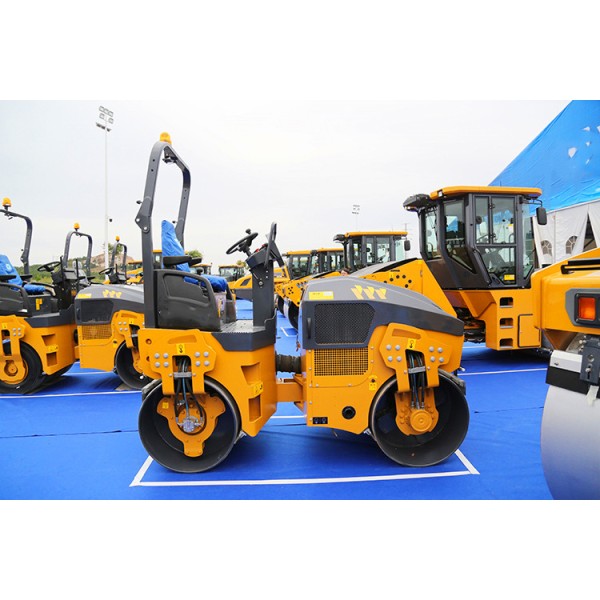 Double Roller Supplier - China 4 Ton Earth Moving XMR403S