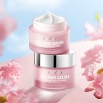 Cherry Blossom Collagen Tightens, Nourishes, and Moisturizes the Skin Moisturizing Face Cream