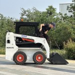 Skid Steer Loader Manufacturer - Cabin Skid Steer 1300kg Kubota Engine