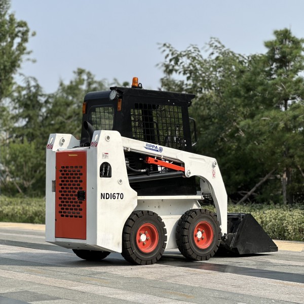 Skid Steer Loader Manufacturer - Cabin Skid Steer 1300kg Kubota Engine