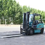 Electric Forklift Manufacturer - 1.5 Ton New Energy