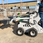 Skid Steer Loader Factory - EPA Euro5 Bucket Front