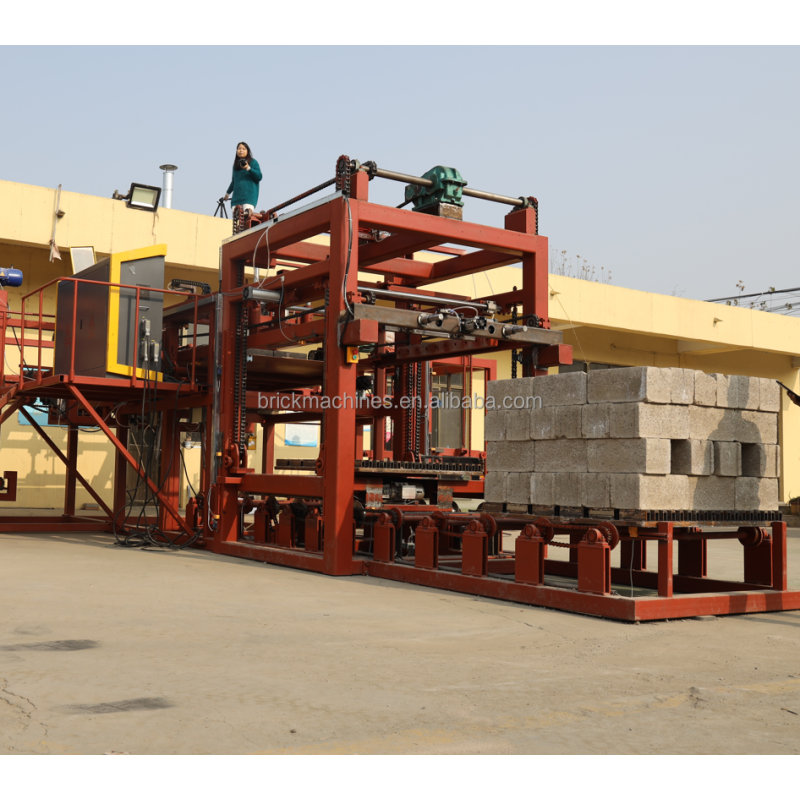 Brick Packing Robot Factory - QTF-1500 New Generation PLC Controlled Stacking