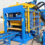 Paving Block Machine Manufacturer - Leading Technology Paving Block QT5-15 Hollow