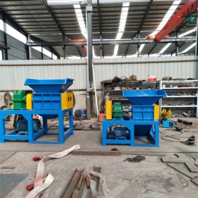 Bone Crusher Factory - Animal Body Crusher Shredding Flesh Bones Animal Feeds