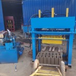 Bricks Making Machine Factory - QT4-30 Hydraulic Press