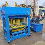 Bricks Making Machine Factory - QT4-30 Hydraulic Press