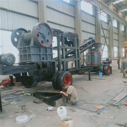 Soil Crusher Factory - Wet Coal Gangue Sand Earth Laterite Mobile Crushing