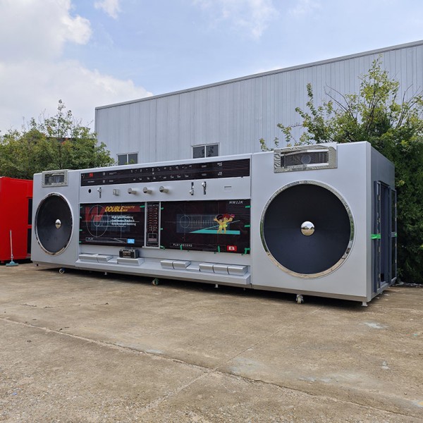 Radio Decoration Manufacturer - Custom 220V Giant Simulated Mall Decorations