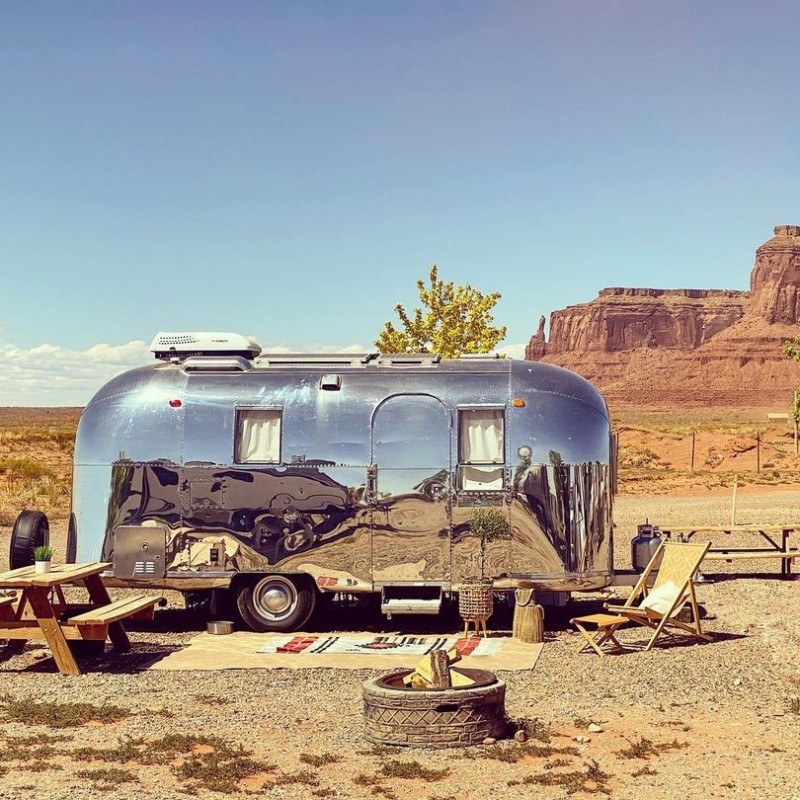 RV Manufacturer - Luxury Off Road Hybrid Wohnmobil