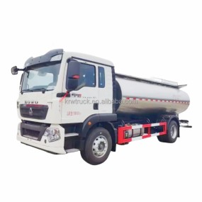 Milk Tanker Factory - Custom HOWO 5000L Fresh Milk Tanker