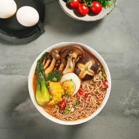 健康食品杯泡面泡汤韩国泡菜风味简易拉面