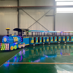 Trackless Train Supplier - 18 Seats Indoors Resort Fun Kids Electric