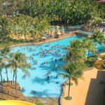 Surf Wave Pool Manufacturer - Family Vacuum Tsunami Simulator