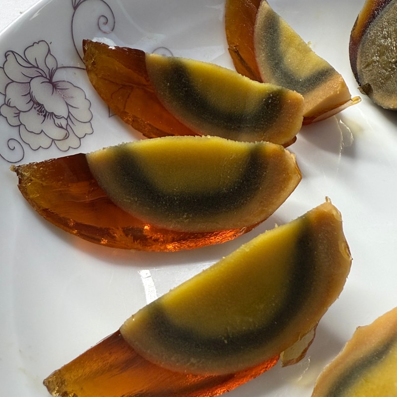 Yummy Green Preserved Centered Eggs No Copper Low Sodium Safe Health No Heavy Metals No Spots No Lead