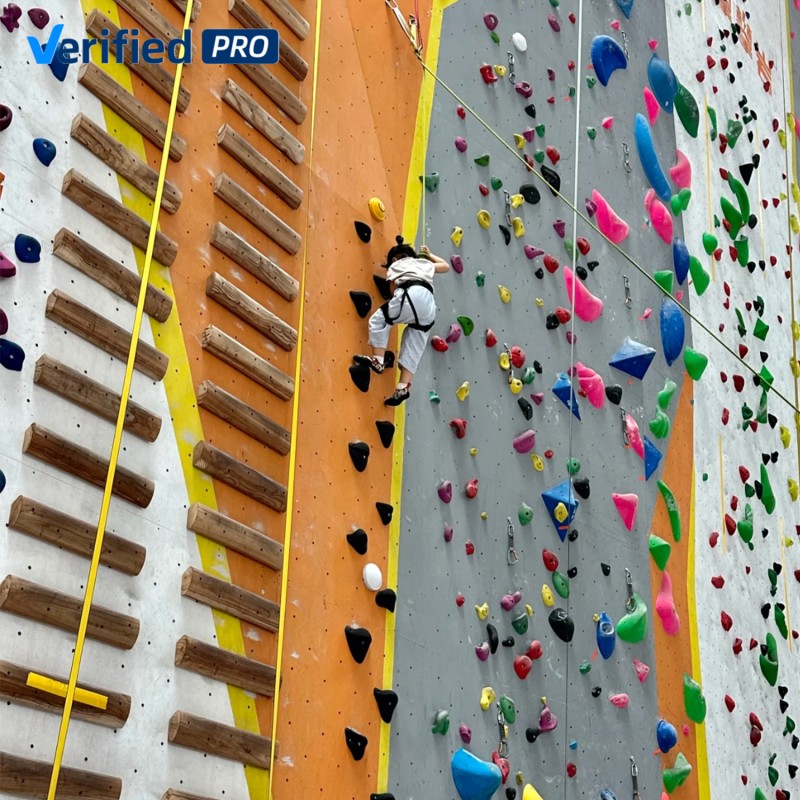 Rock Climbing Wall Manufacturer - Commercial Grade Indoor Amusement