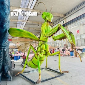 Animatronic Insect Manufacturer - Outdoor Giant Realistic Mantis