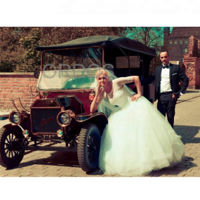 Vintage Car Manufacturer - Vintage Car Photoshoot Service Equipment