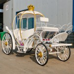 Victorian Carriage Factory - Royal Queen Horse Outfit