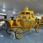 Pumpkin Carriage Factory - Custom Luxury Gold Sculpture Electric Carriage