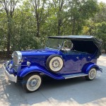 Vintage Car Manufacturer - 5 Seats Electric Sightseeing Classic Car