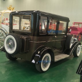 Retro Sightseeing Car Manufacturer - Electric Vintage Classic Car