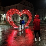 LED Arch Light Manufacturer - Custom Heart Shape Outdoor Wedding