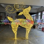 Reindeer Light Manufacturer - Vintage Style Giant Standing Metal Frame