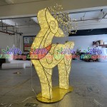 Reindeer Light Manufacturer - Vintage Style Giant Standing Metal Frame