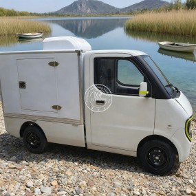 Freezer Truck Manufacturer - Ice Cream Vaccine Delivery