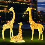 Animal Sculpture Factory - Life Size Giraffe Garden Statue