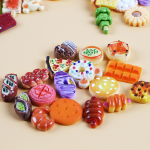 Cream Resin Accessories Manufacturer - OEM Custom 3D Christmas Decor