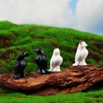 Crow Resin Ornament Manufacturer - OEM Custom Black White Design