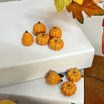 Pumpkin Resin Crafts Supplier - OEM Custom Autumn Vase Filling