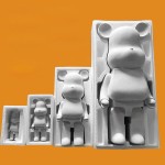 Money Bank Manufacturer - White Resin Fluid Bear Craft