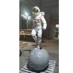Hotel Decoration Factory - Spaceman Ceiling Astronaut Sculpture