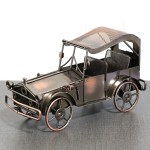 Vintage Craft Factory - Tin Classic Car Model Ornament