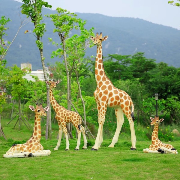 Outdoor Sculpture Factory - Life Size Giraffe Garden Ornament