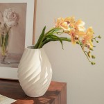 Embossed Vase Manufacturer - Threaded Living Room Decor