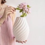 Embossed Vase Manufacturer - Threaded Living Room Decor